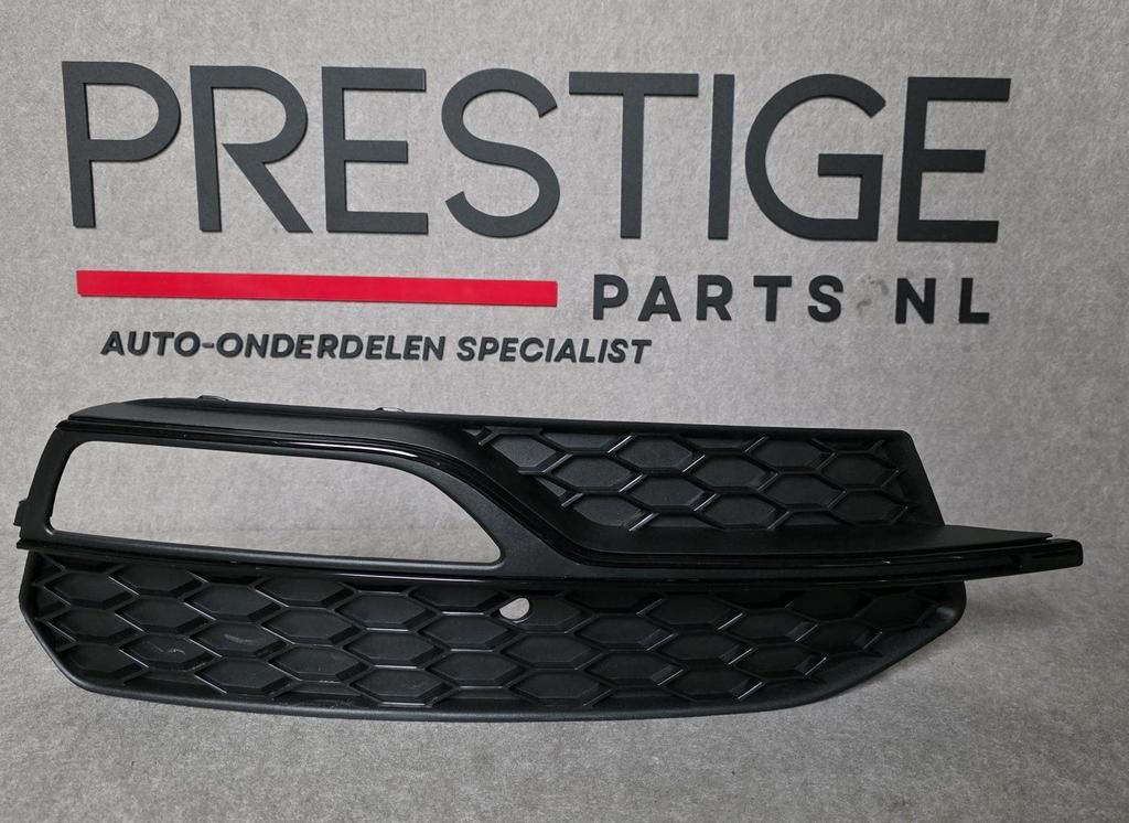 Voorbumper Mistlamp Rooster Audi A3 8V S-line S3 Rechts Inle, Gebruikt, -, Ophalen of Verzenden, -