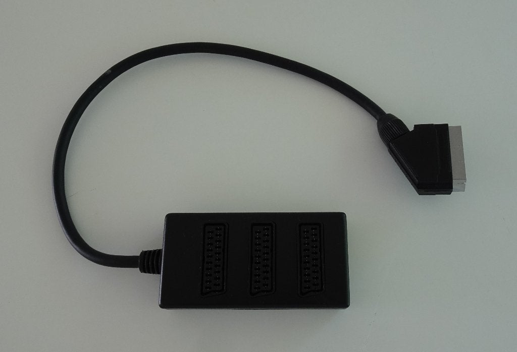 Multi Scart Adapter, Ophalen, Zo goed als nieuw, Minder dan 2 meter, Scartkabel