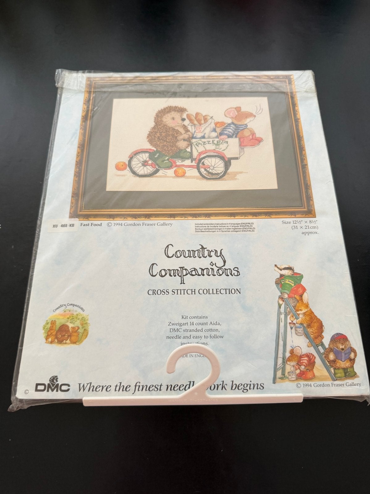 DMC Country Companions Borduurpakket - Fast Food, Ophalen of Verzenden, Nieuw, Handborduren, Borduurpakket