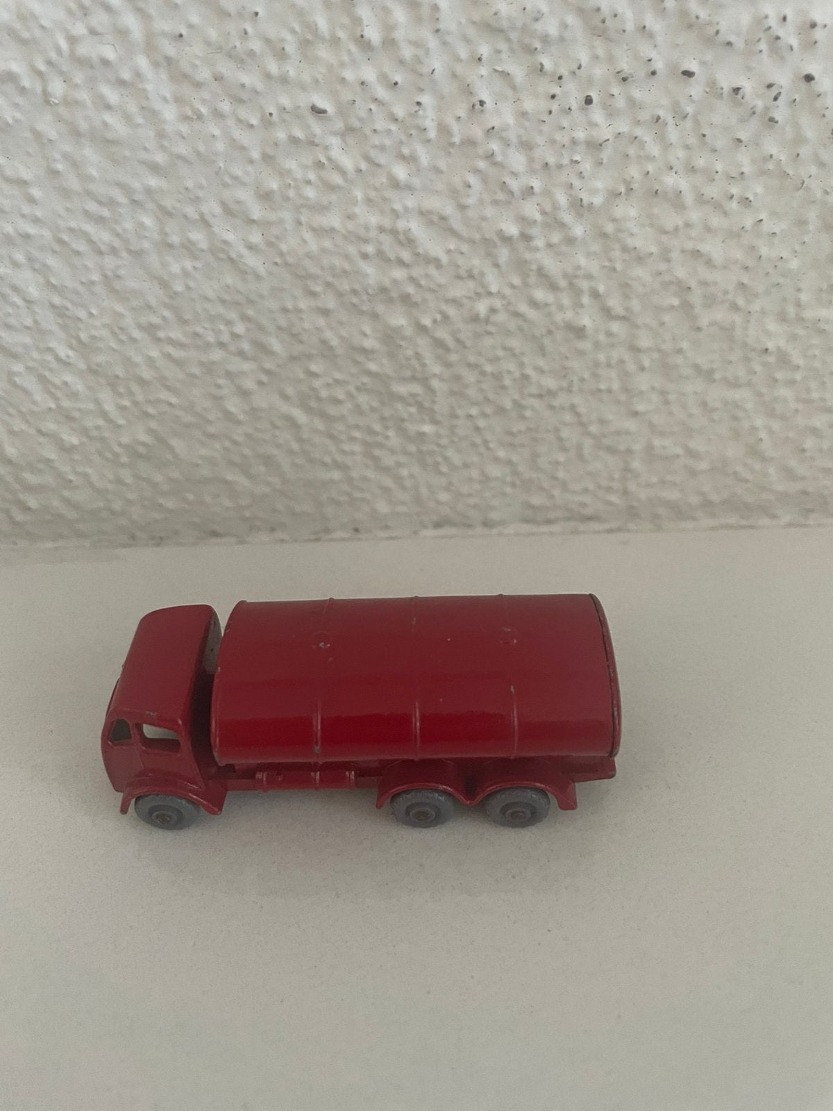 Originele Matchbox 1:87 Esso truck uit 1955 (Lesney), Ophalen of Verzenden, Nieuw, Bus of Vrachtwagen, Matchbox