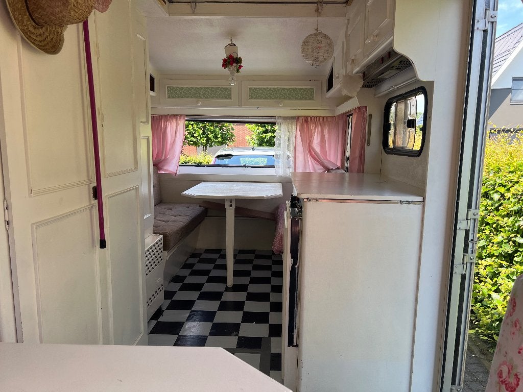 Caravan de reu vintage, Caravans en Kamperen, Ophalen, Gebruikt