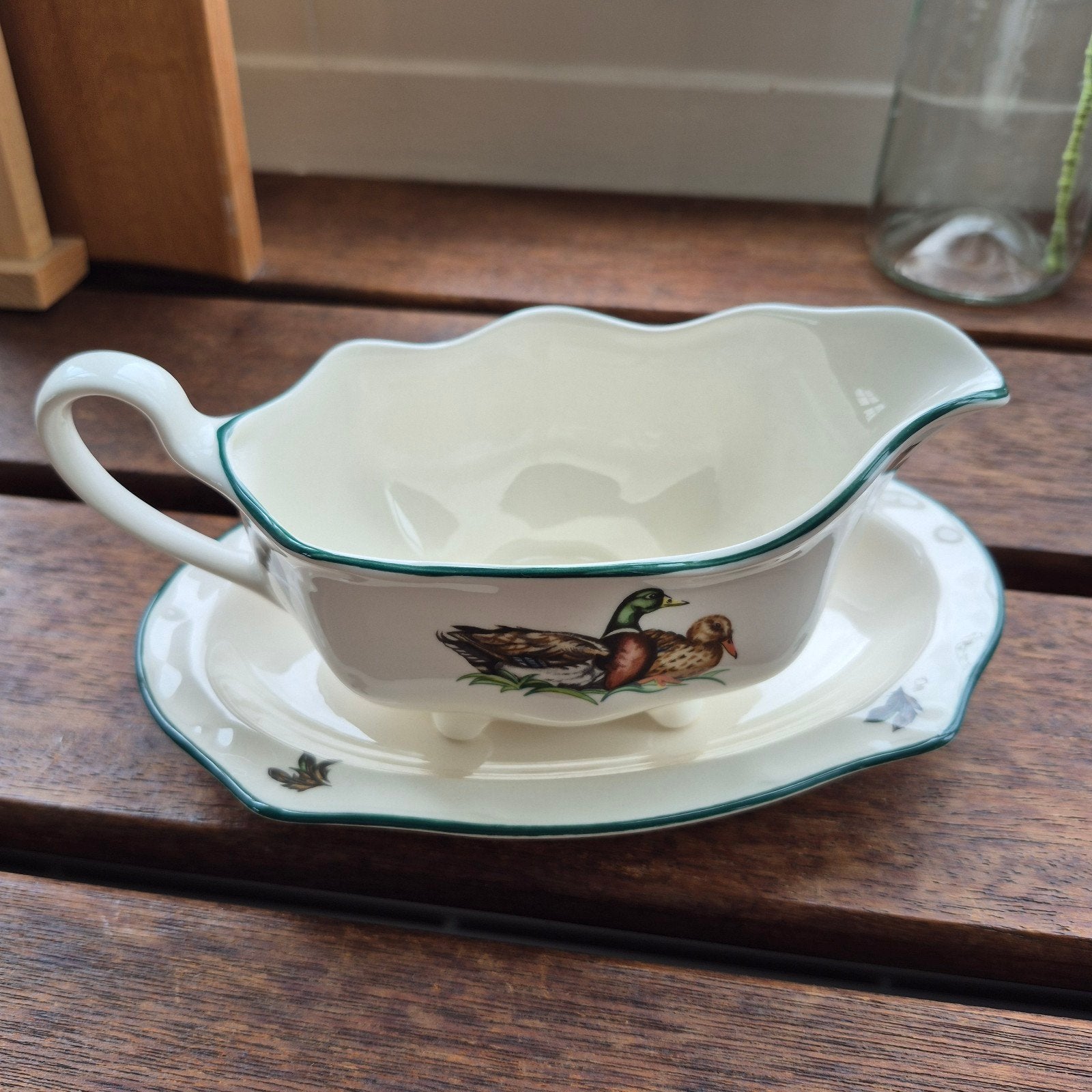 Brookshire Johnson Brothers sauskom met onderschotel nieuw, Huis en Inrichting, Keuken | Servies, Kan, Nieuw, Ophalen of Verzenden