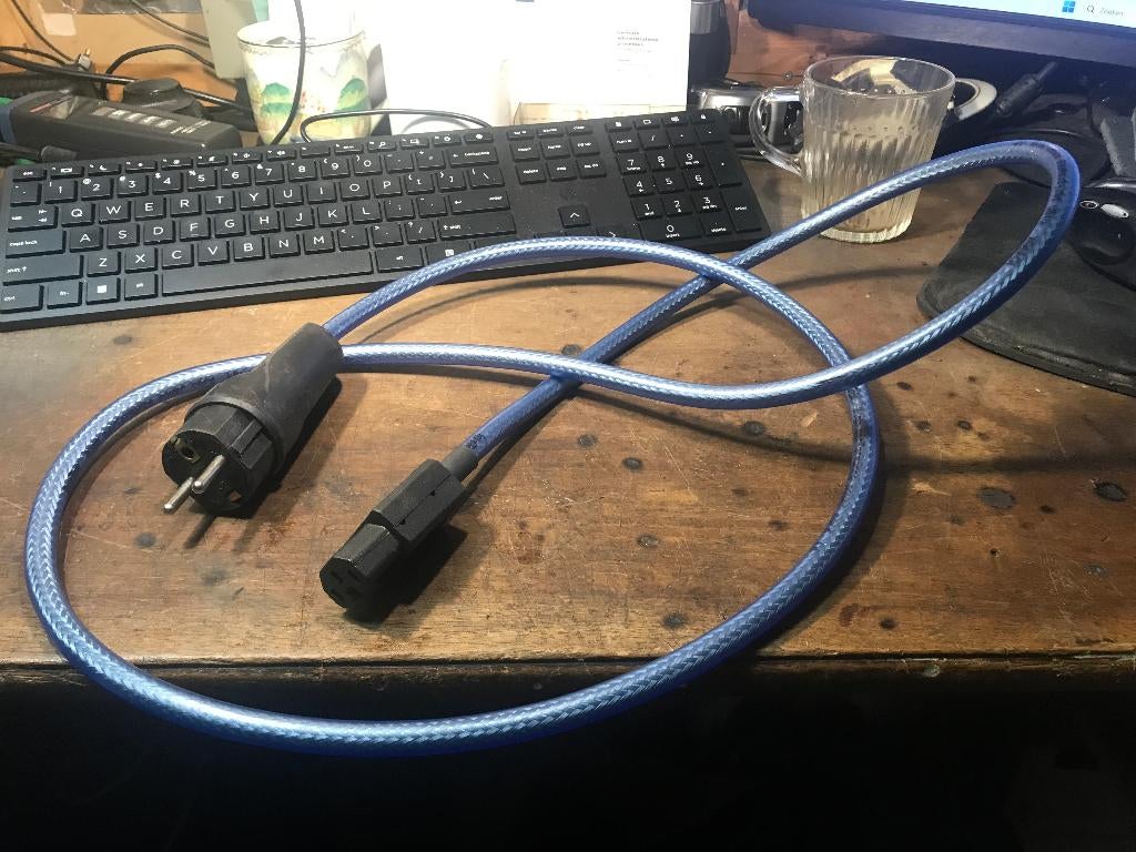 Isotek high performance power cord lc ( o.a voor Quad ESL, Overige merken, Ophalen of Verzenden, Zo goed als nieuw, 120 watt of meer