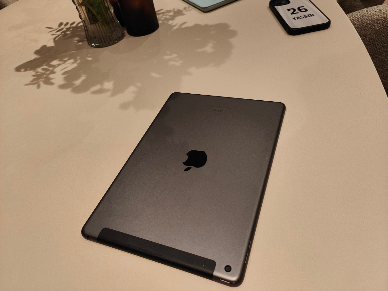 Foto 4 van Apple iPad (2019) 32GB Wi-Fi Spacegrijs