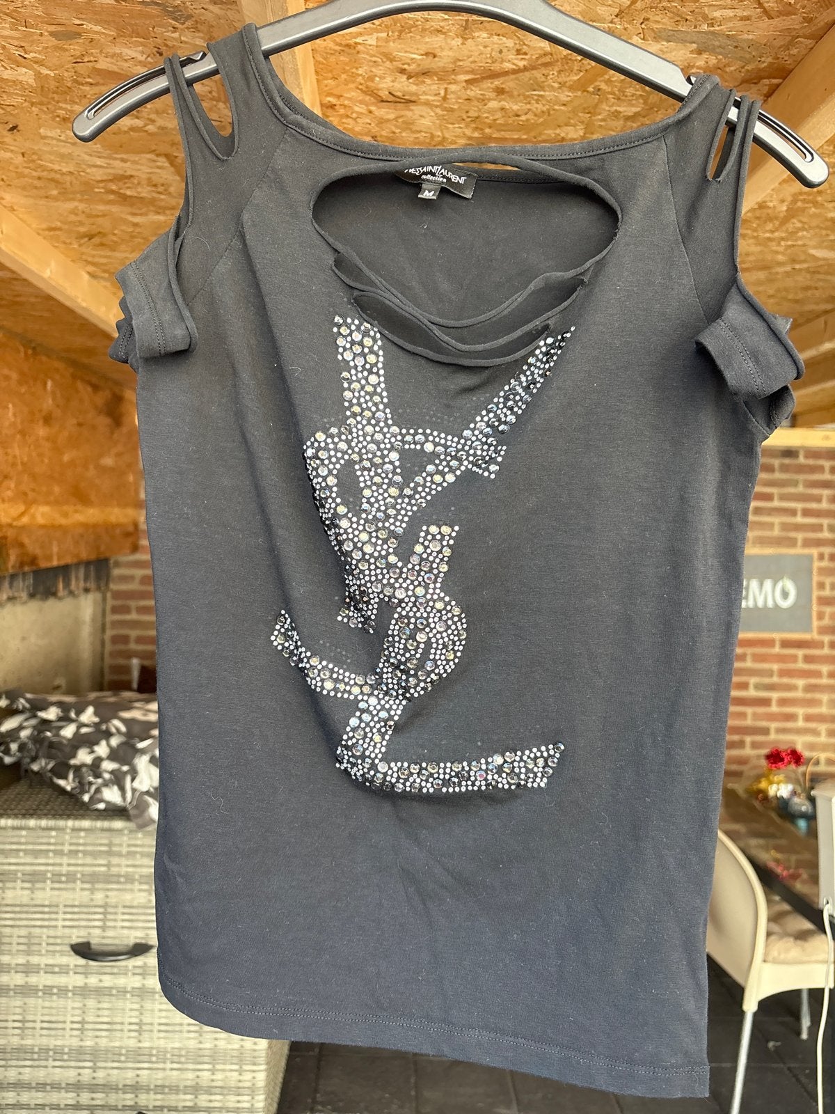 Zwart YSL-achtig T-shirt met strass steentjes, Maat 38/40 (M), Zwart, Ophalen of Verzenden, Zonder mouw
