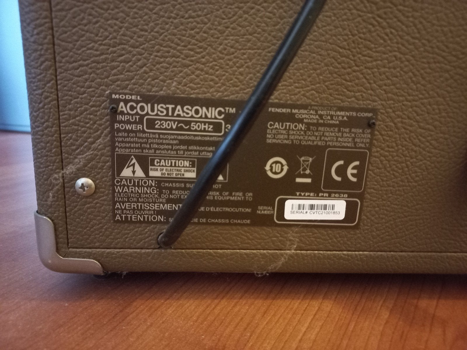 Fender versterker en Yamaha semi-akoestische gitaar, Ophalen, Gebruikt, Western- of Steelstringgitaar, Met (piezo-)element