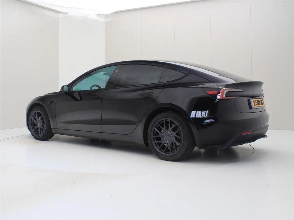Tesla Model 3 Tesla Model 3 Standard RWD Plus H € 30.900,0, Automaat, Achterwielaandrijving, Gebruikt, 1736 kg