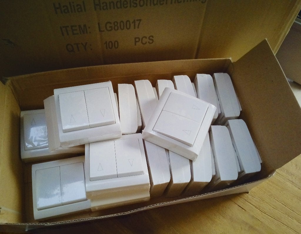 100 stuks opbouw rolluikschakelaars nieuw., Ophalen, Minder dan 100 cm, Wit, Nieuw