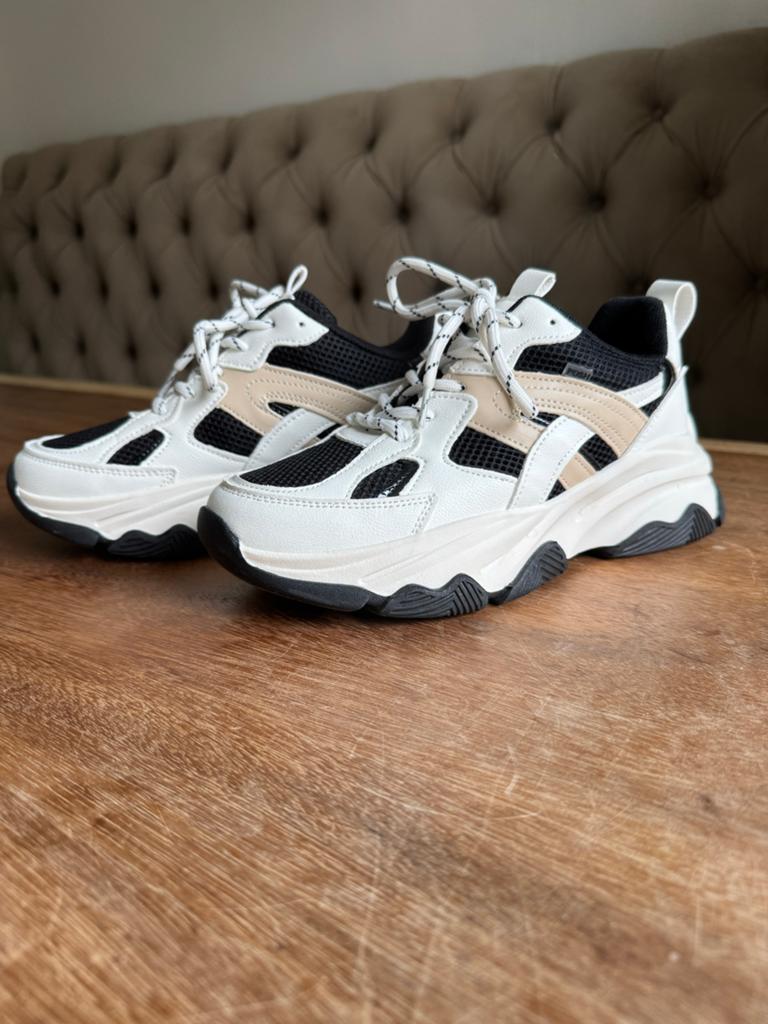 Posh by Poelman Gigi Chunky Sneakers Maat 38, Ophalen of Verzenden, Zo goed als nieuw, Wit, Sneakers of Gympen
