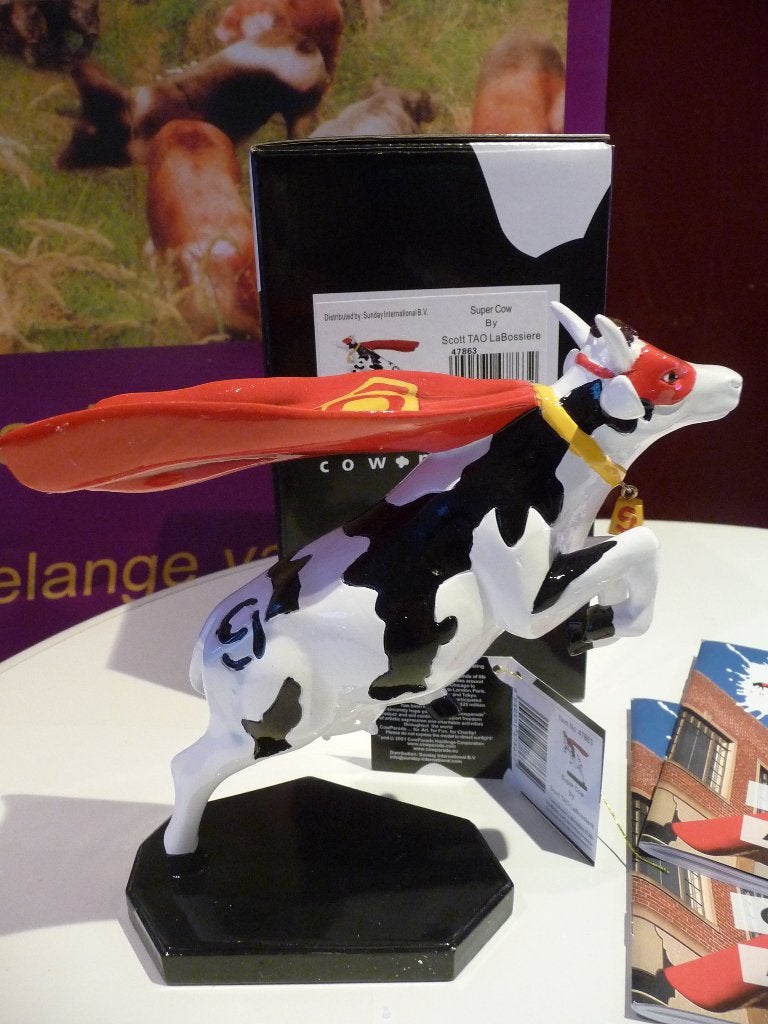 Nieuw Cow Parade koe Super Cow medium gratis verzending., Ophalen of Verzenden