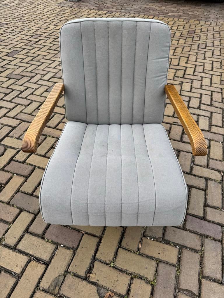 Vintage fauteuil met houten armleuningen en metalen frame, Ophalen, Gebruikt, Hout, Eén