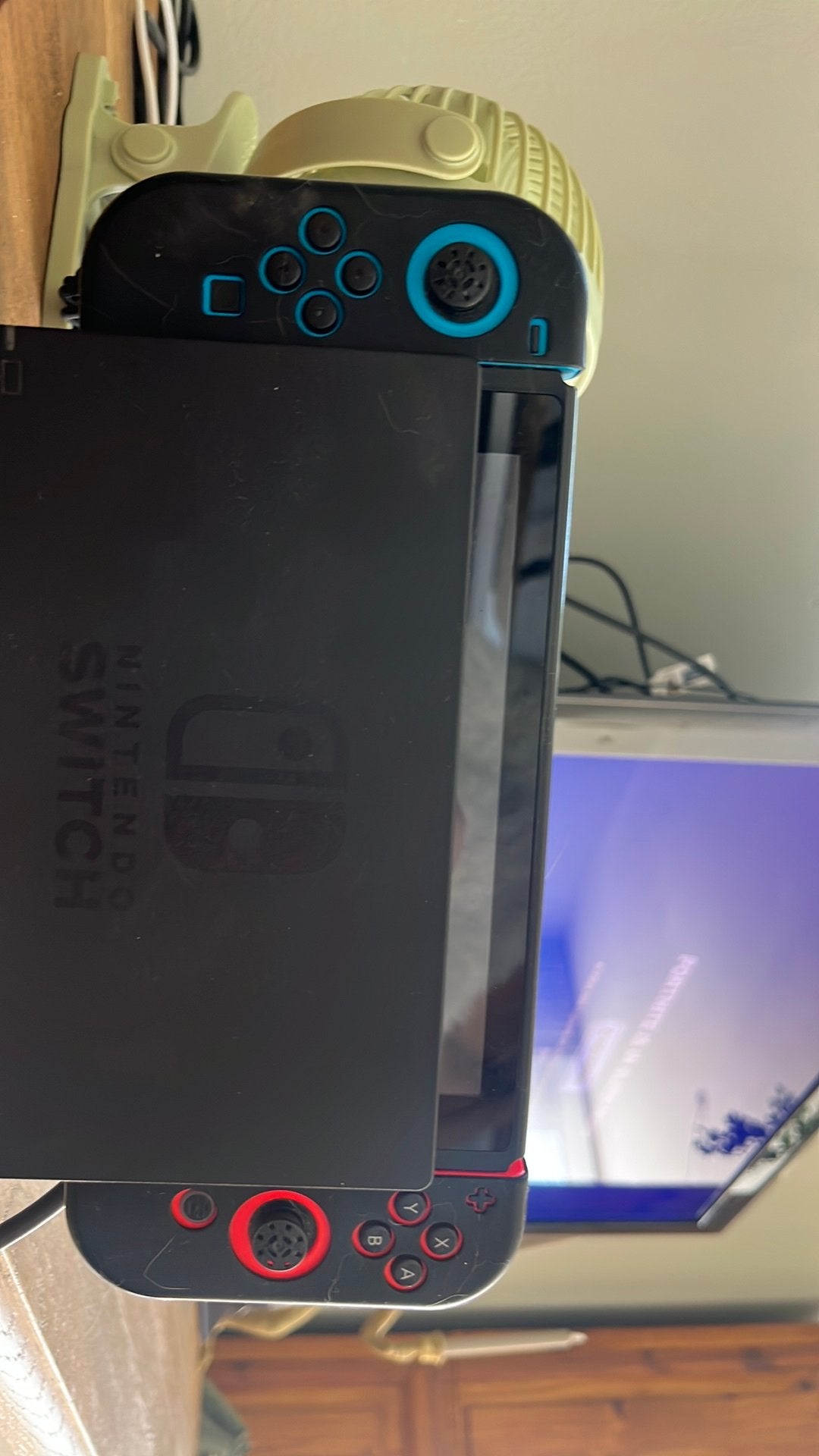 Nintendo switch, Spelcomputers en Games, Ophalen, Met games, Met 2 controllers, Zo goed als nieuw