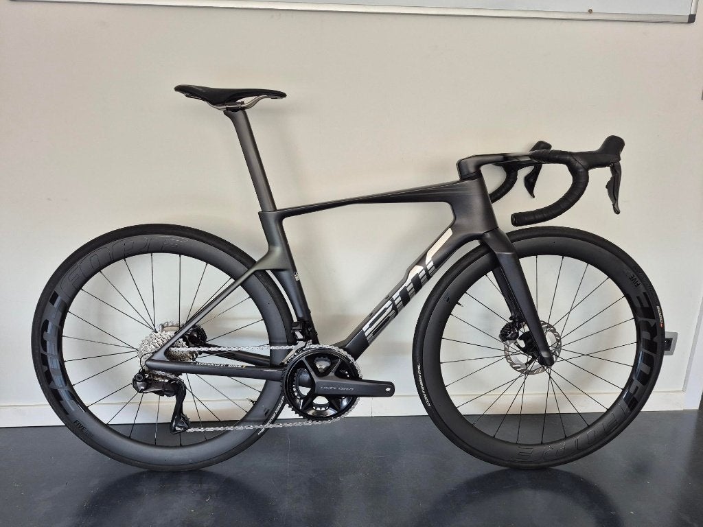 BMC Teammachine R01 Model 2026 S,M, Fietsen en Brommers, 28 inch, Carbon, Zo goed als nieuw, Meer dan 20 versnellingen
