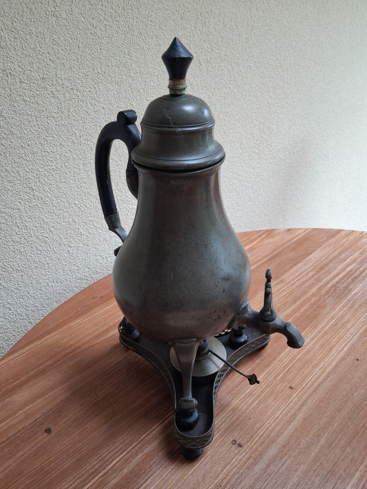 Antieke tinnen koffie kraantjeskan, Ophalen