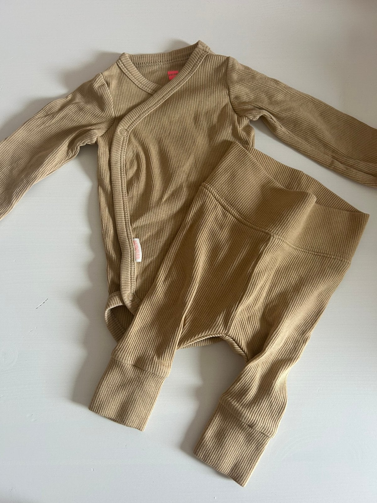 Romper en broekje HEMA, Kinderen en Baby's, Ophalen of Verzenden, Zo goed als nieuw, Jongetje of Meisje, Setje