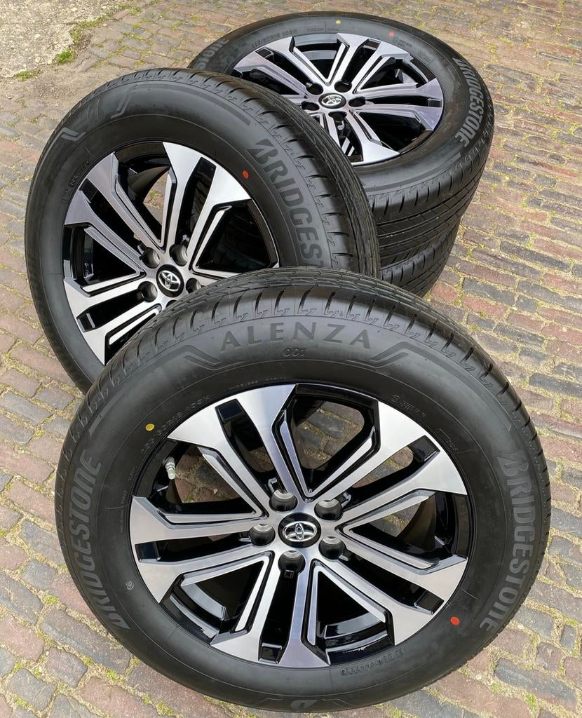 NIEUWE (demo) 18” Toyota Rav4 velgen + Bridgestone banden, 18 inch, Banden en Velgen, Nieuw, Ophalen of Verzenden