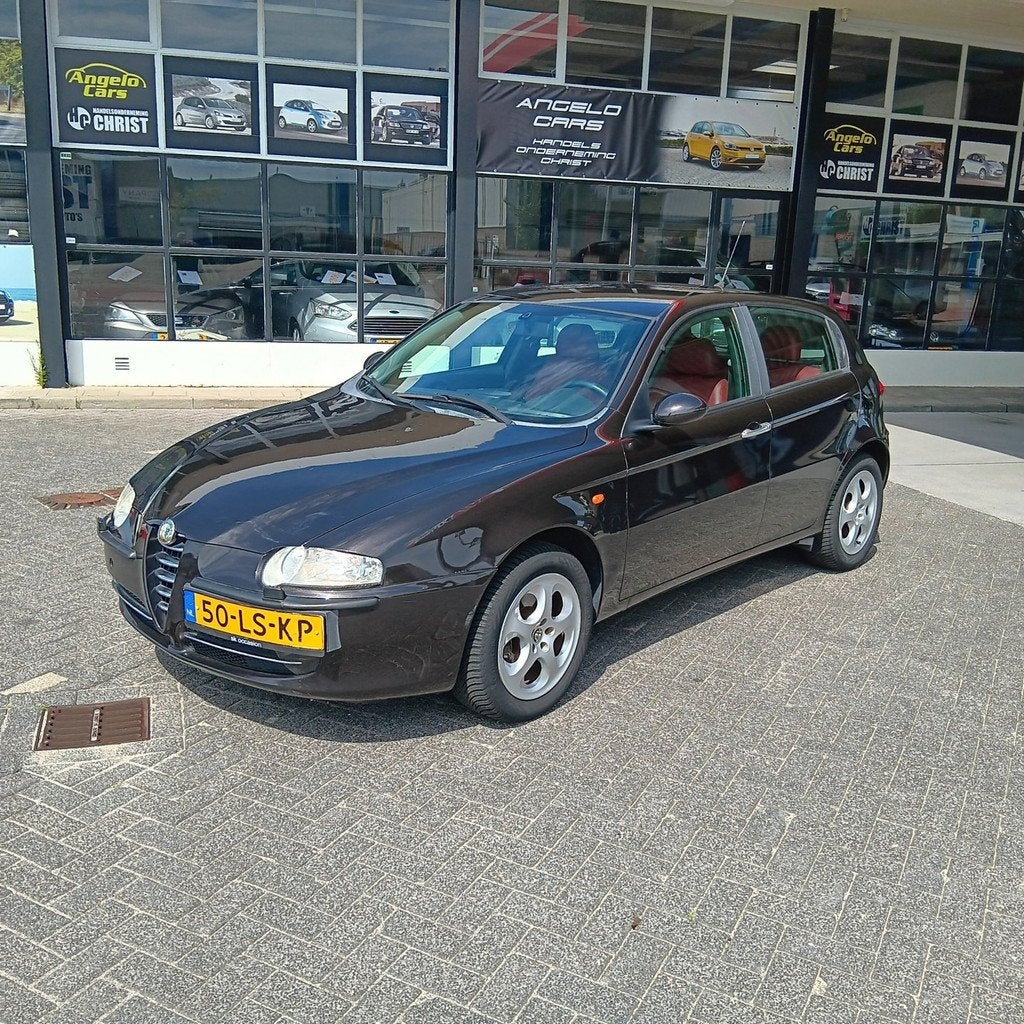 Alfa Romeo 147 1.6 T.Spark Edizione Limitata, Auto's, Alfa Romeo, Voorwielaandrijving, Gebruikt, 4 cilinders, 400 kg