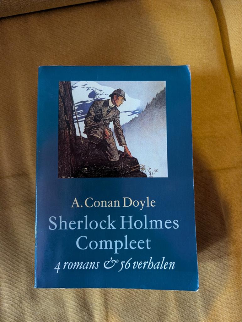 Sherlock Holmes Compleet - 4 romans & 56 verhalen, Boeken, Ophalen of Verzenden, Gelezen, A. Conan Doyle