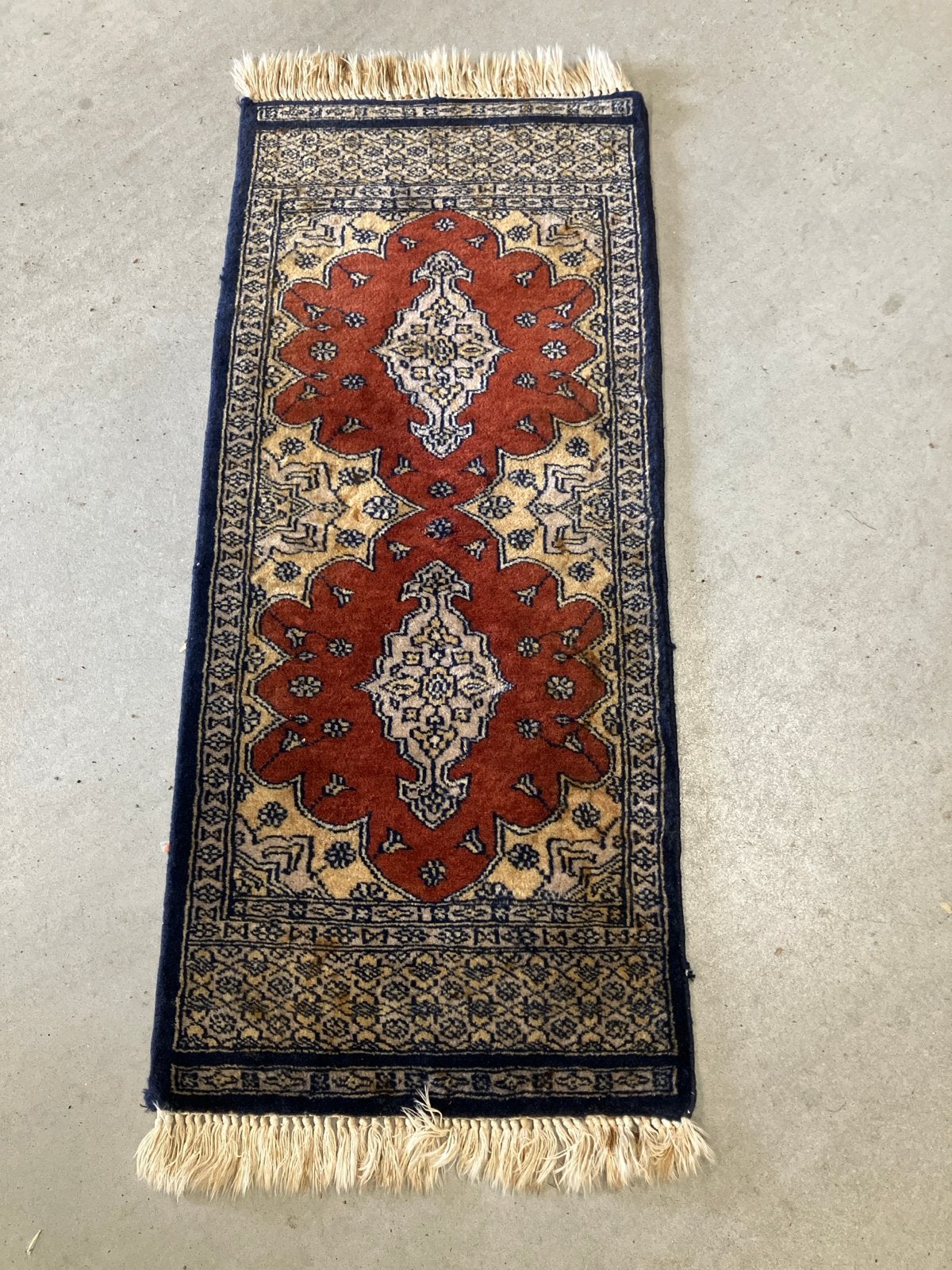 Vintage Oosters Tapijtje - Rood/Blauw met Franjes, Ophalen, Minder dan 50 cm, Gebruikt, 50 tot 100 cm