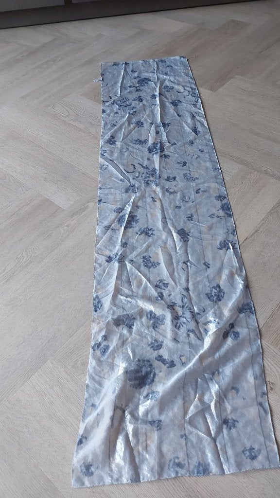 Parelmoer grijs blauwe sjaal, Ophalen of Verzenden, Zo goed als nieuw, Maat 46/48 (XL) of groter, Sjaal
