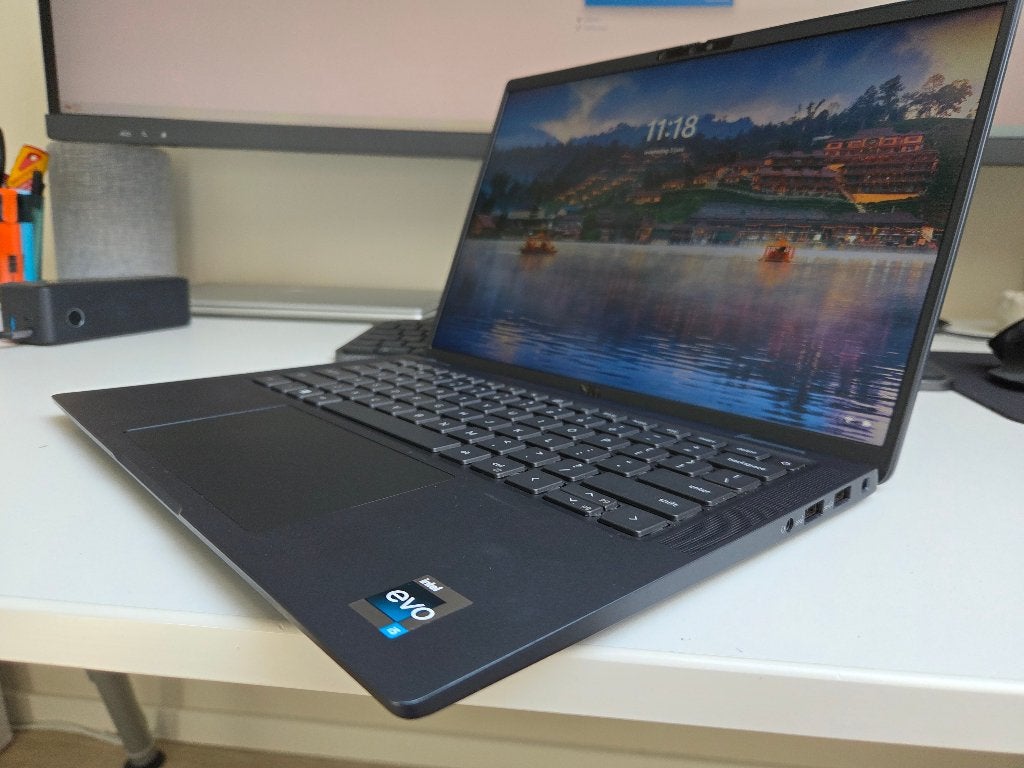 Dell 7440 Ultralight / i5-1335U / 8gb / 256gb / Touch, Computers en Software, Windows Laptops, Gebruikt, 2 tot 3 Ghz, Qwerty, 8 GB