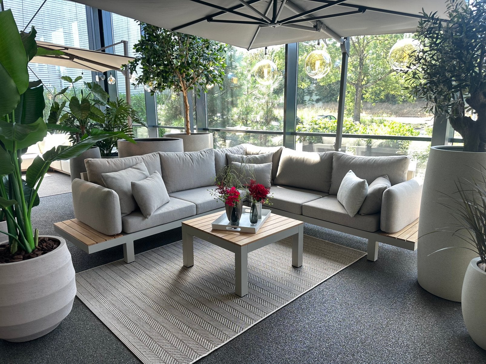 Midori Loungeset by Borek Van €3.599 voor €2.699,-, Ophalen of Verzenden, Zo goed als nieuw