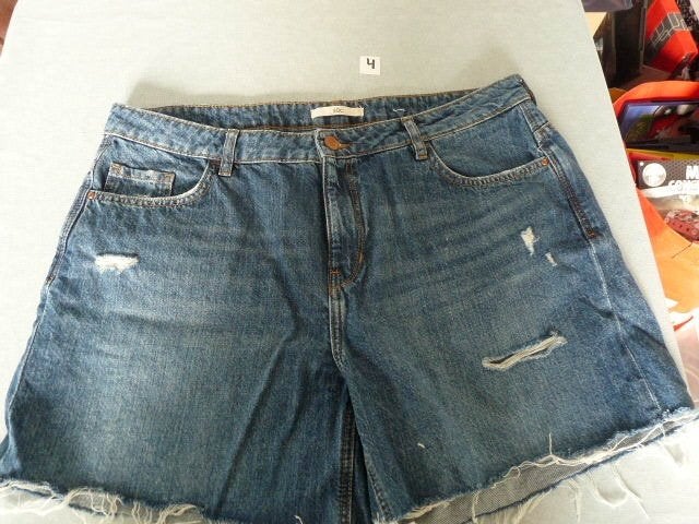 Bermuda, short , korte jeansbroek, EDC, mt 34=46, Kort, Blauw, Maat 46/48 (XL) of groter, Ophalen of Verzenden