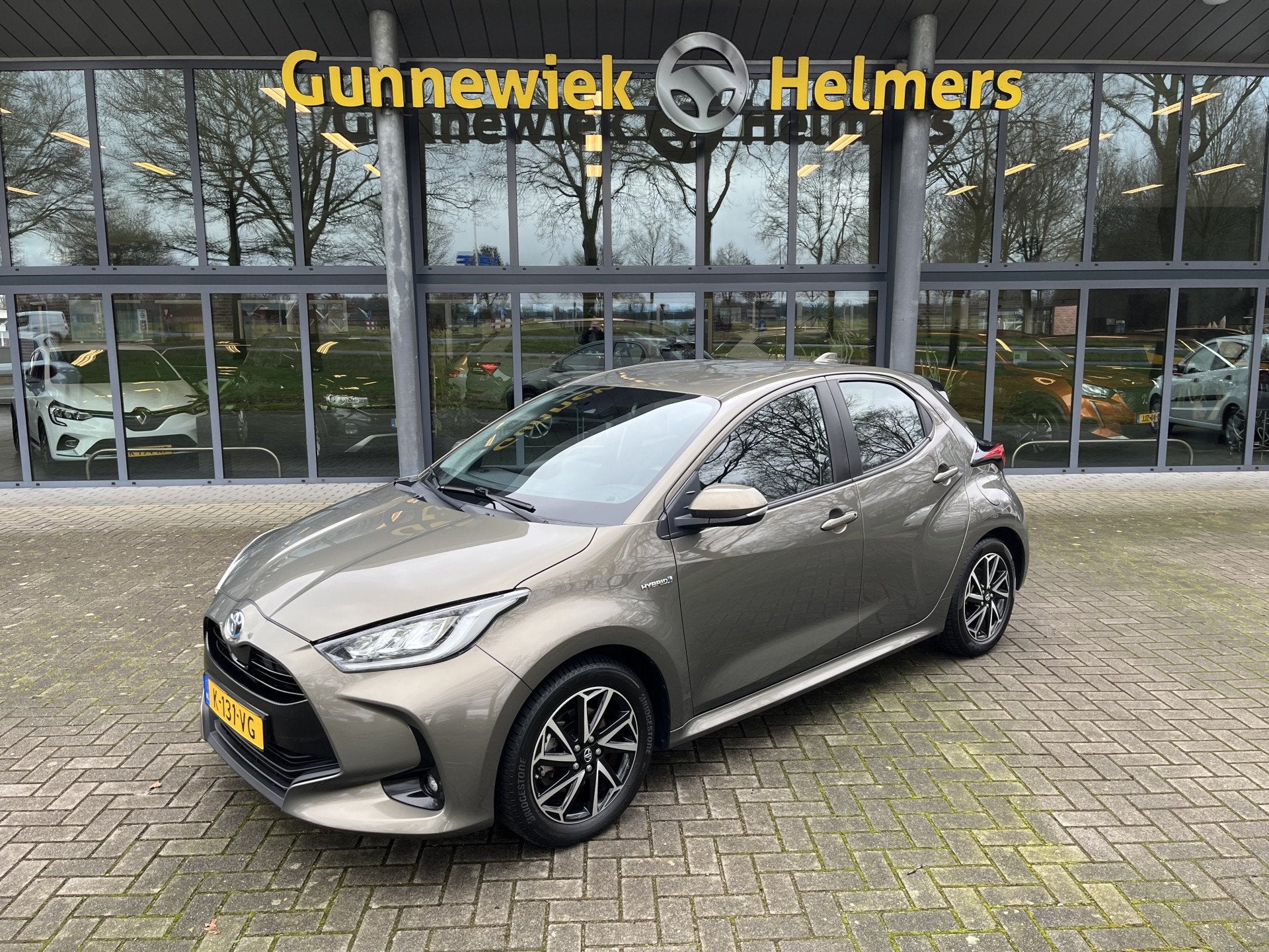 Toyota Yaris 1.5 Hybrid Dynamic | CAMERA | CARPLAY | FULL LE, Auto's, Gebruikt, Euro 6, 450 kg, 49 €/maand
