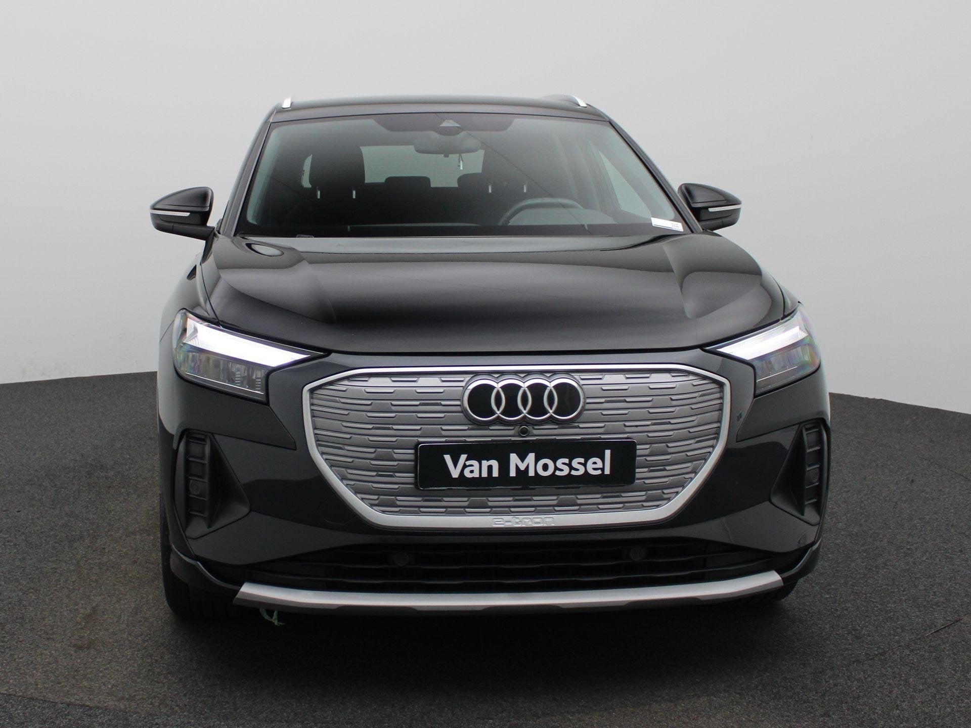Audi Q4 e-tron 40 Advanced 77 kWh 204 PK | Automaat | Naviga, 12 maanden, Gebruikt, Zwart, 82 kWh