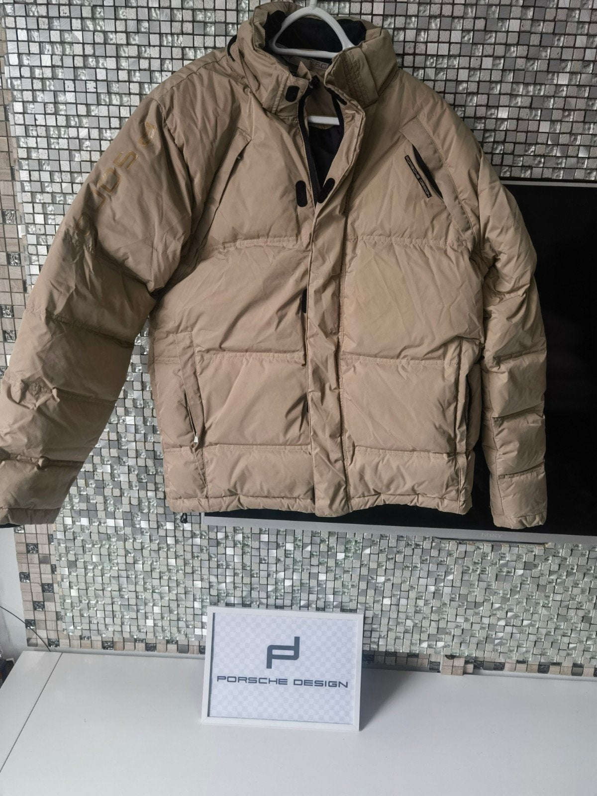 Origineel porsche design dikke winter jas van goede kwalitei, Maat 52/54 (L), Beige, Porsche design x Adidas, Ophalen of Verzenden
