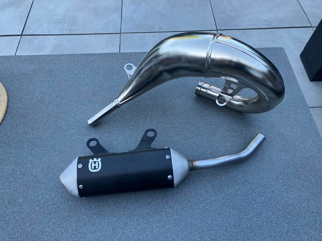 Uilaat en demper nieuw husqvarna 125 2026, Motoren, Ophalen of Verzenden, Husqvarna, Ktm.com, Matighofen