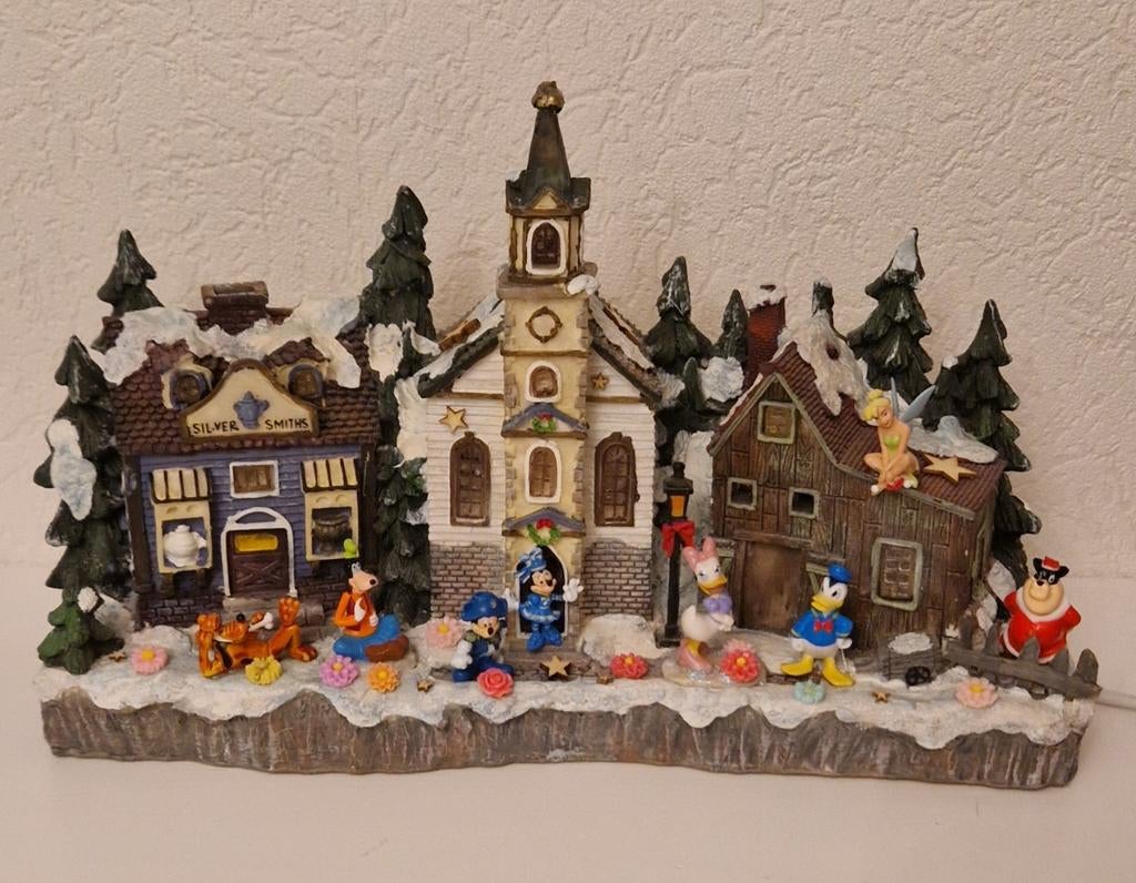 Prachtig kerstdorp

met minnie,mickey.pluto.donald.katrien., Ophalen of Verzenden, Mickey Mouse, Zo goed als nieuw, Beeldje of Figuurtje