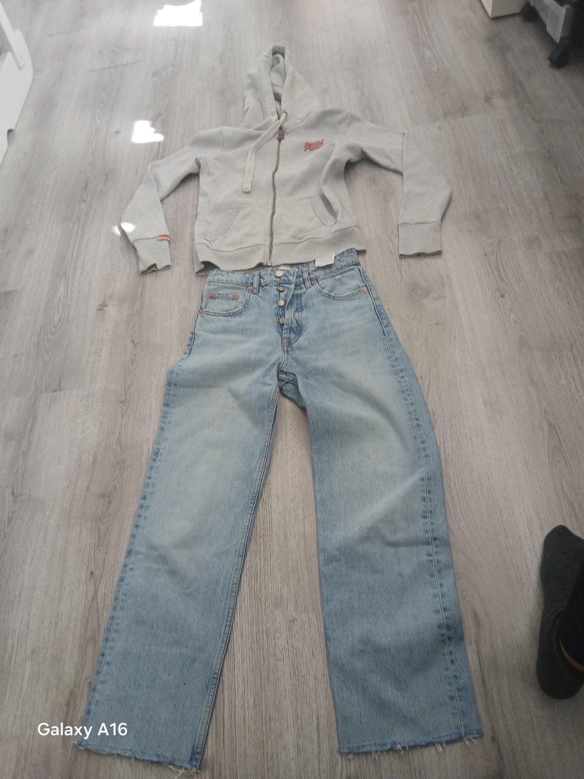 Set: Zara spijkerbroek en Superdry vest, Zara, Superdry, Blauw, Ophalen of Verzenden, Zo goed als nieuw