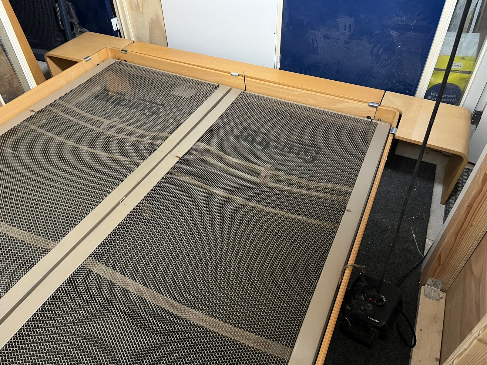Auping auronde 200x200 met achterwand/nachtkast beuken, Ophalen, Gebruikt, Tweepersoons, Overige maten
