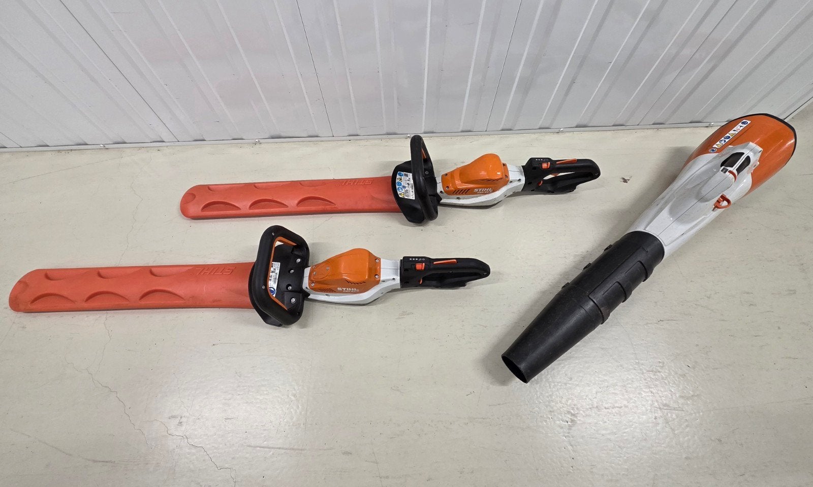 Stihl HSA 94 R heggenscharen en BGA 100 bladblazer, Ophalen, Gebruikt, Accu, Stihl