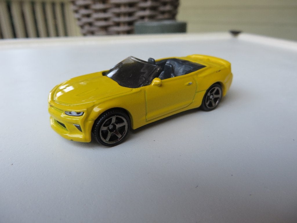 Matchbox Chevrolet Camaro geel, Hobby en Vrije tijd, Ophalen of Verzenden, Zo goed als nieuw, Auto