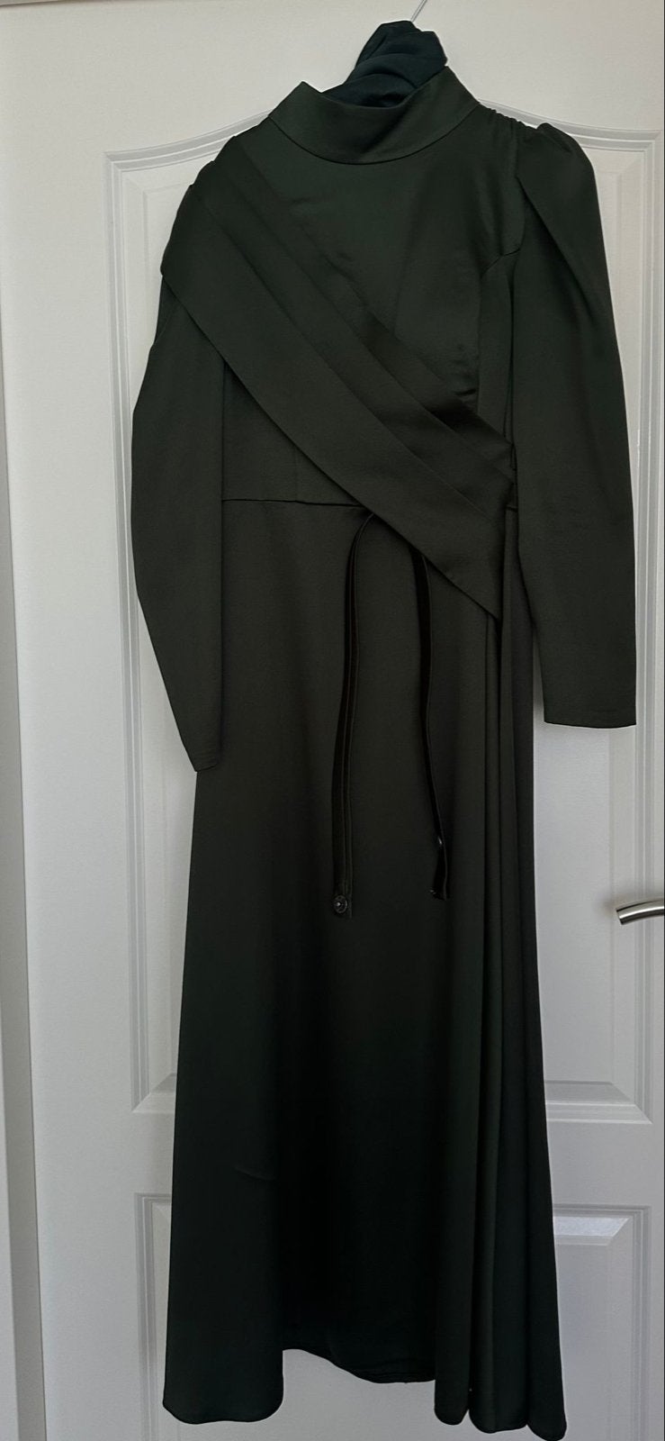 Elegante Donkergroene Hennin Avondjurk Maat 42 (XL), Ophalen, Maat 42/44 (L), Zo goed als nieuw, Onder de knie