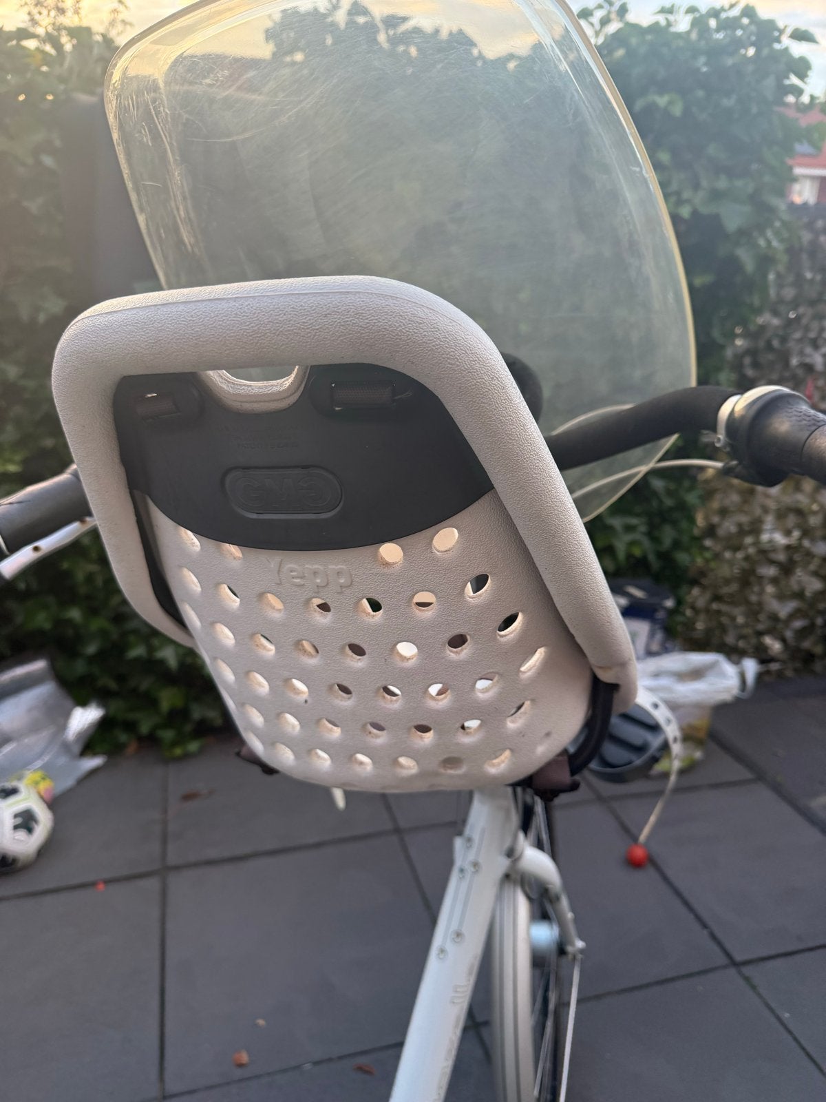 Yepp Fietszitjes Set: Voor- en Achterzitje met Windscherm, Fietsen en Brommers, Fietsaccessoires | Fietsstoeltjes, Achterzitje