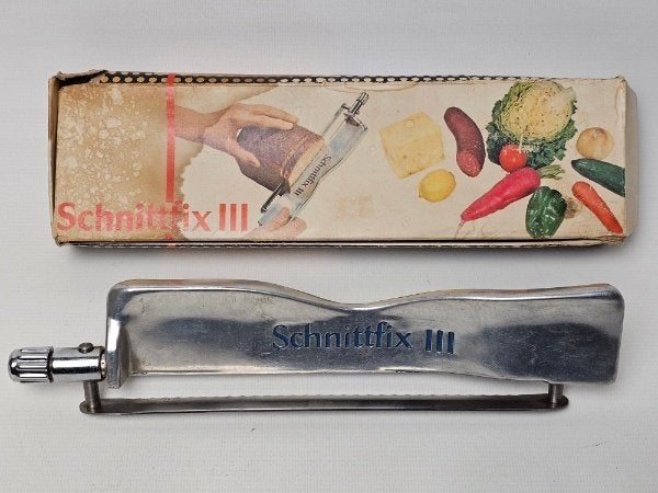 # Schnittfix III ( 3 ) - Vintage Keukenhulp, Ophalen of Verzenden