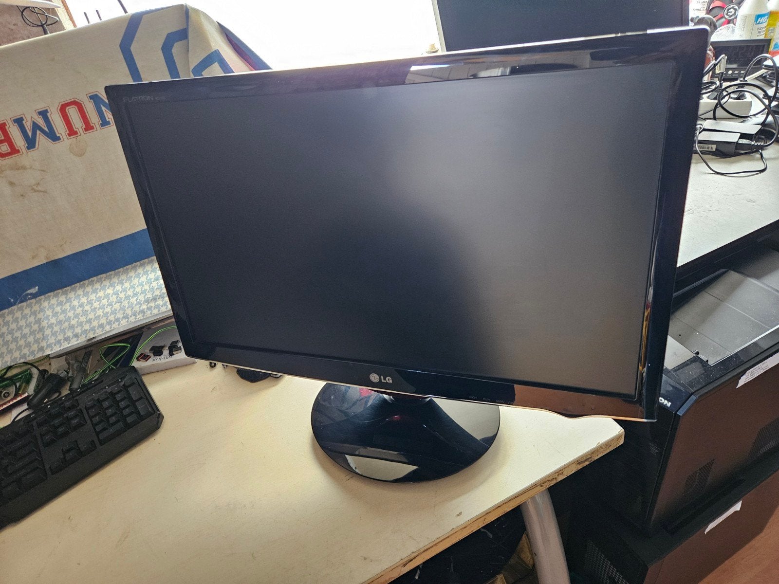 LG monitor Hdmi aansluiting, Ophalen, HDMI, IPS, Zo goed als nieuw
