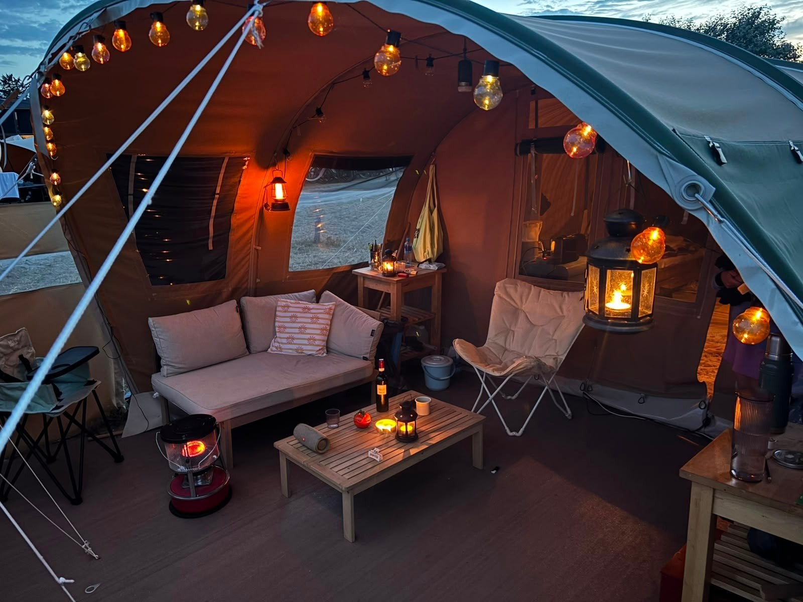 TE HUUR: Tent op Stortemelk Vlieland - 6 pers met Stroom