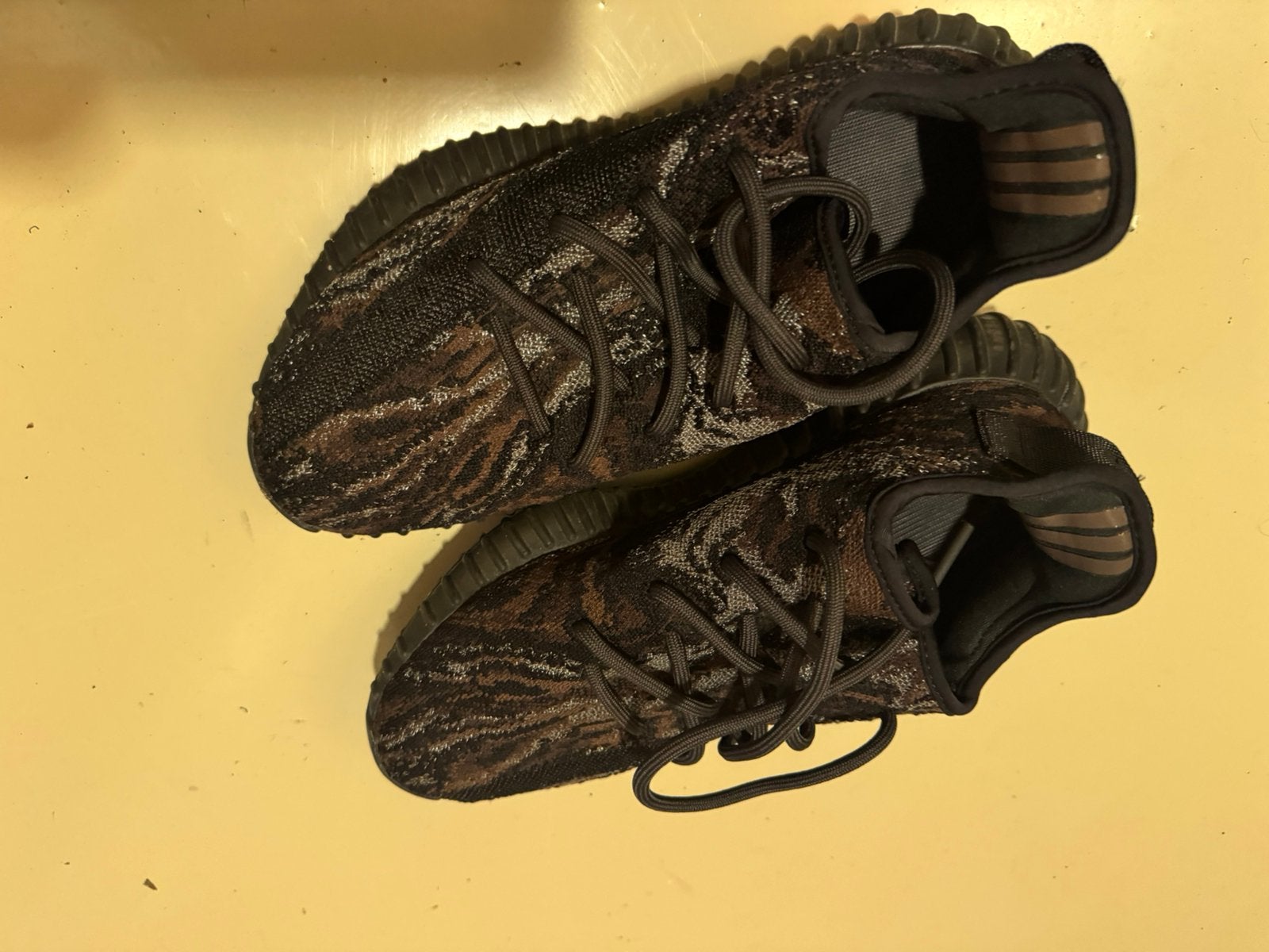 Yeezy boost 350, Ophalen of Verzenden, Zo goed als nieuw, Sneakers of Gympen