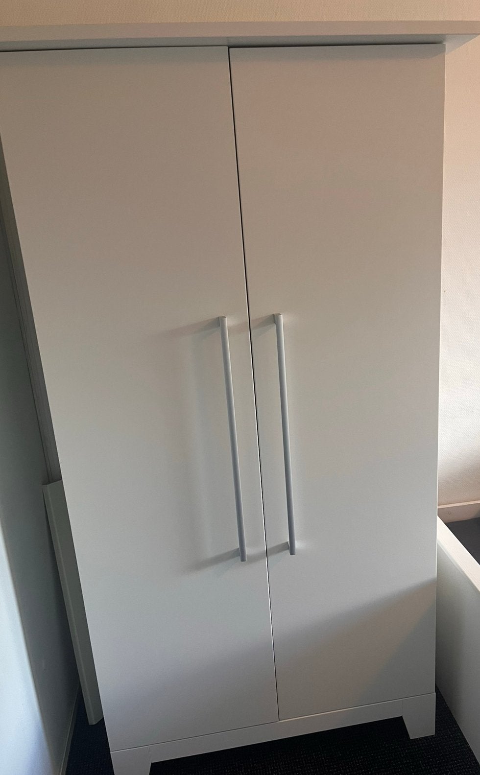 Kledingkast babykamer, Ophalen, 50 tot 100 cm, Zo goed als nieuw, 150 tot 200 cm