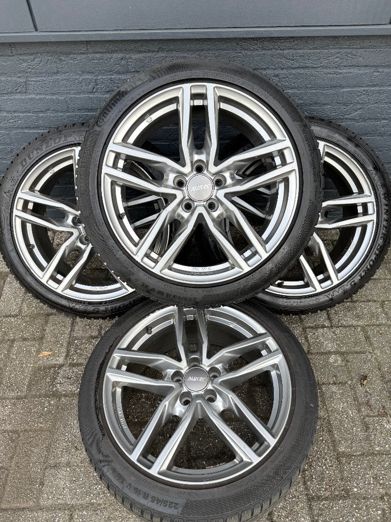 Ford Focus MK4 Alutec Winterset velgen 18 inch!, 18 inch, Gebruikt, Velg(en), Personenwagen