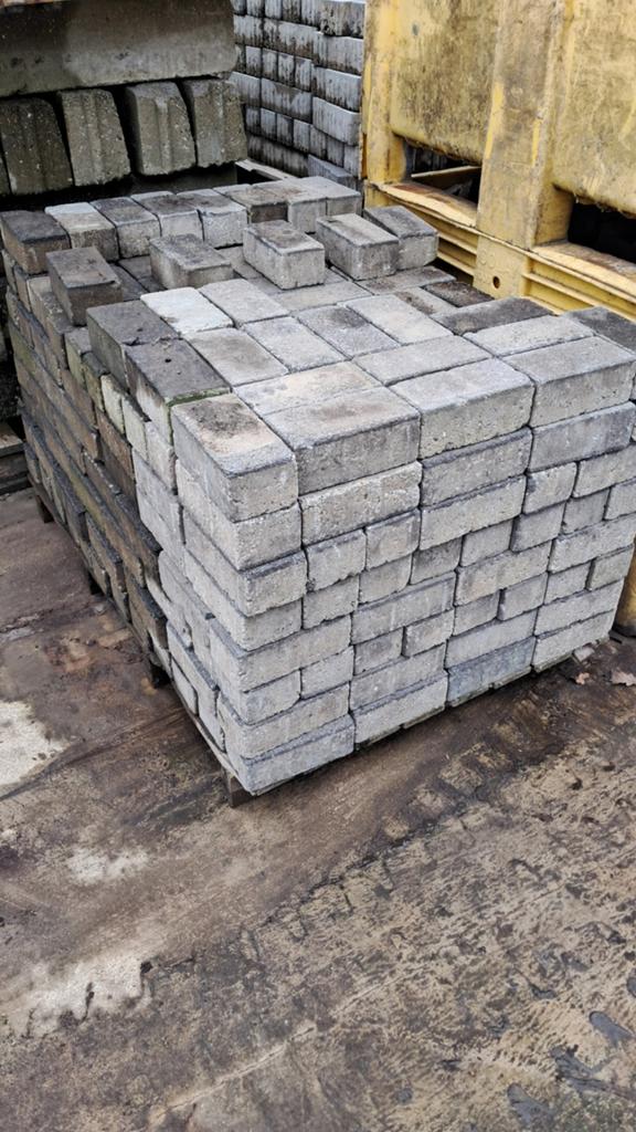 Betonklinker, Tuin en Terras, Ophalen, Gebruikt, Klinkers, 5 tot 10 m²