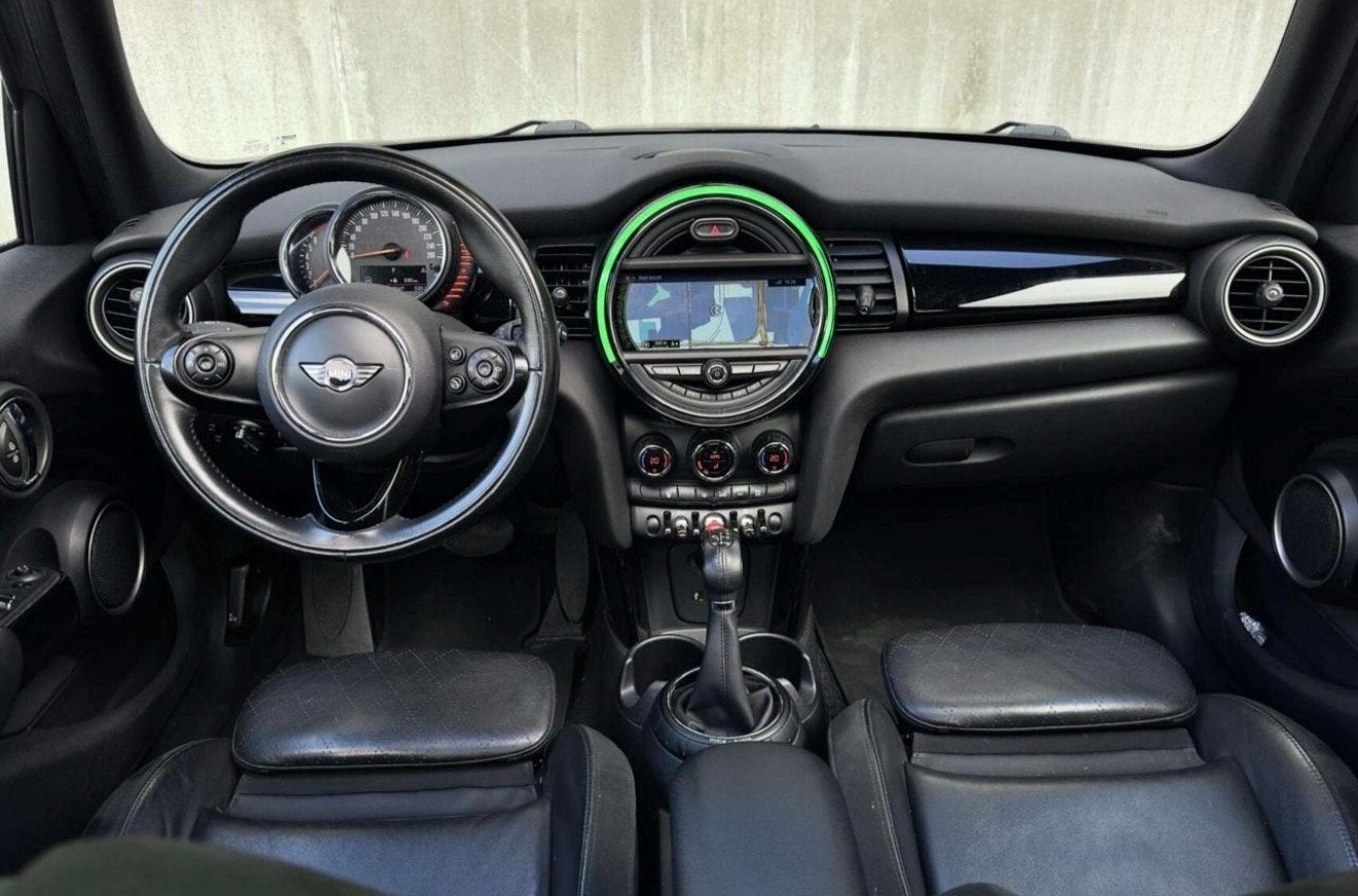 Mini 2.0 Cooper S 5D AUT 2015 Grijs, 1998 cc, Particulier, 57 €/maand, Hatchback