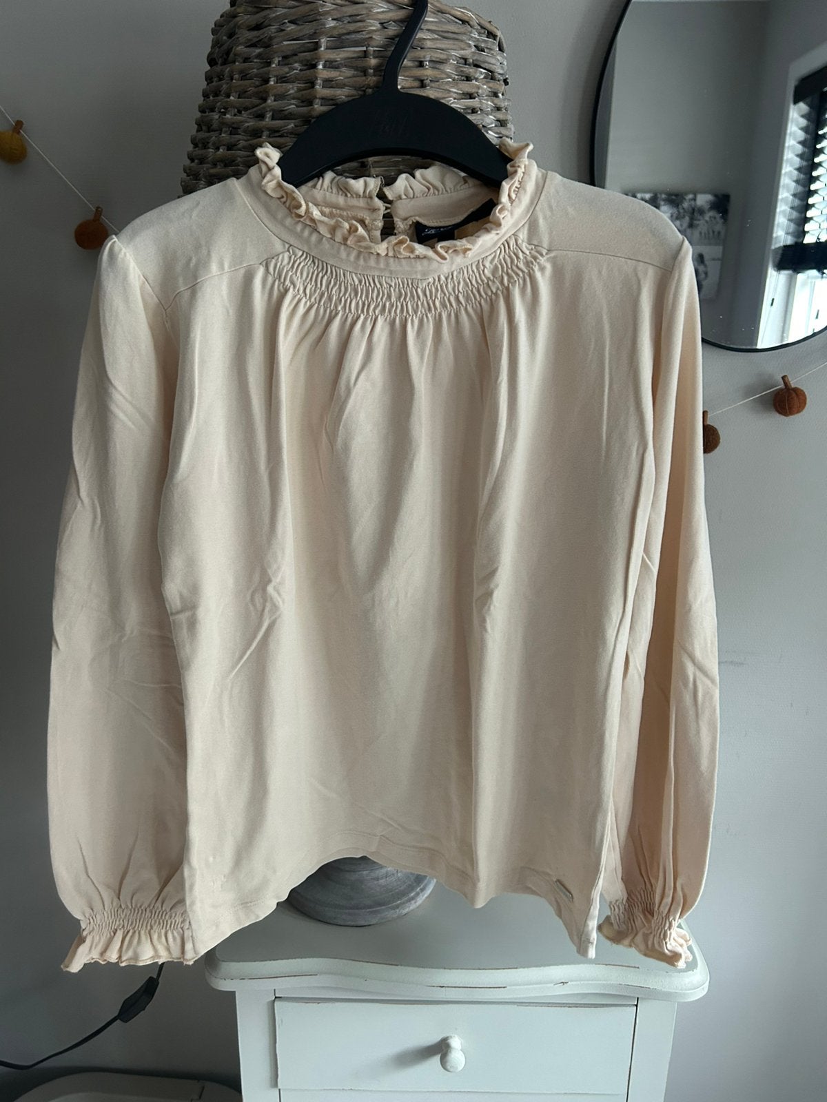 Le Chic shirt met lange mouw beige maat 164, Ophalen of Verzenden, Zo goed als nieuw, Meisje, Shirt of Longsleeve