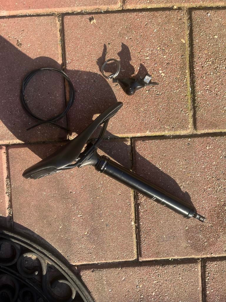 X-Fusion Manic dropper 150mm 34.9 met Specialized zadel, Ophalen of Verzenden, Zo goed als nieuw, Zadel