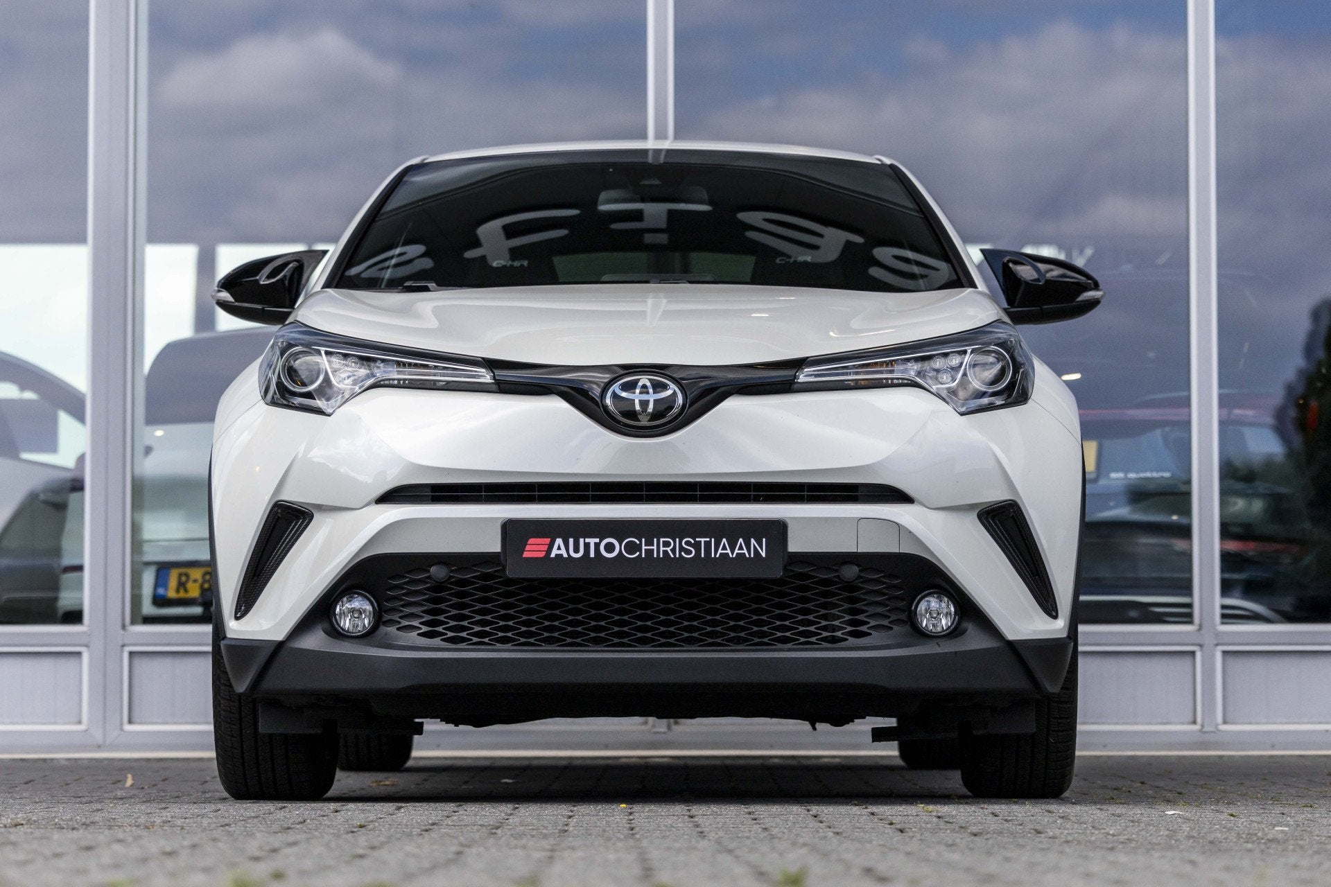 Toyota C-HR 1.2 Urban | Trekhaak | Camera | NL Auto, Auto's, 12 maanden, Stof, Gebruikt, 4 cilinders