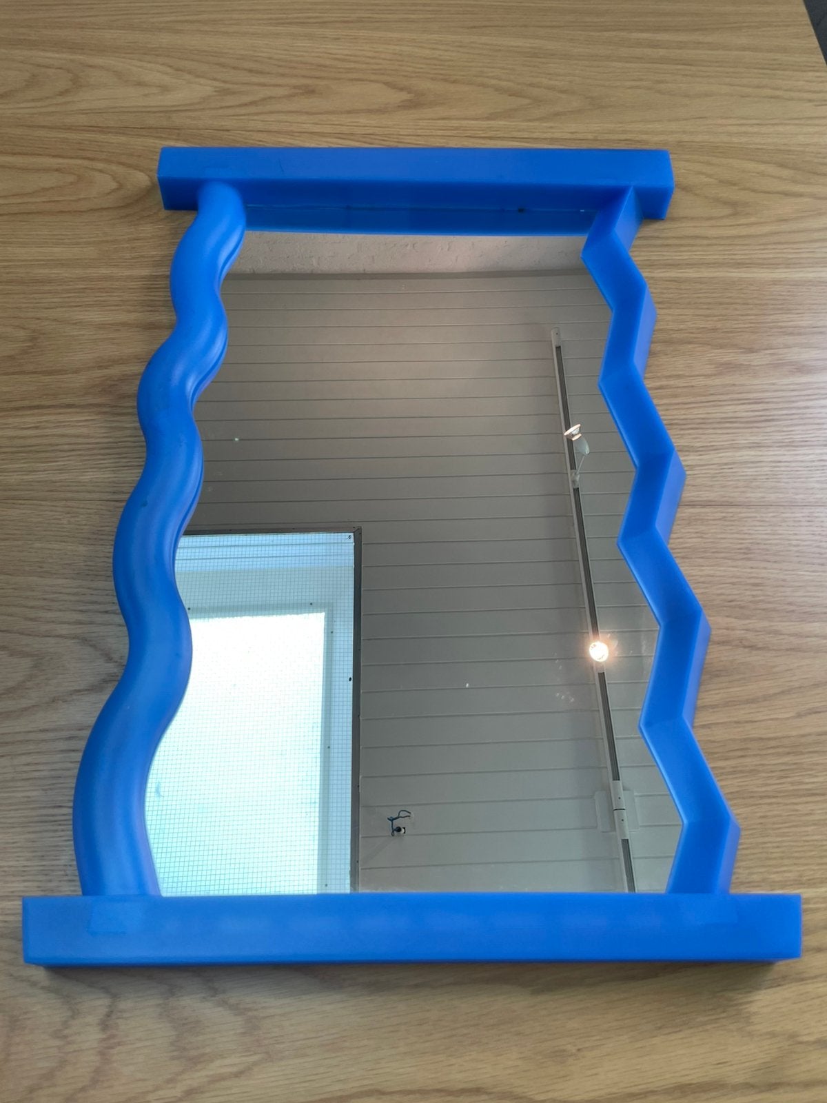 IKEA ULK Spiegel - Blauw met golvende randen, Gebruikt, Ophalen of Verzenden, Minder dan 100 cm, Rechthoekig